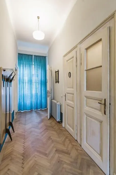 Lujza The Vintage Apt Ac 75Sq Dt Wifi Budapest