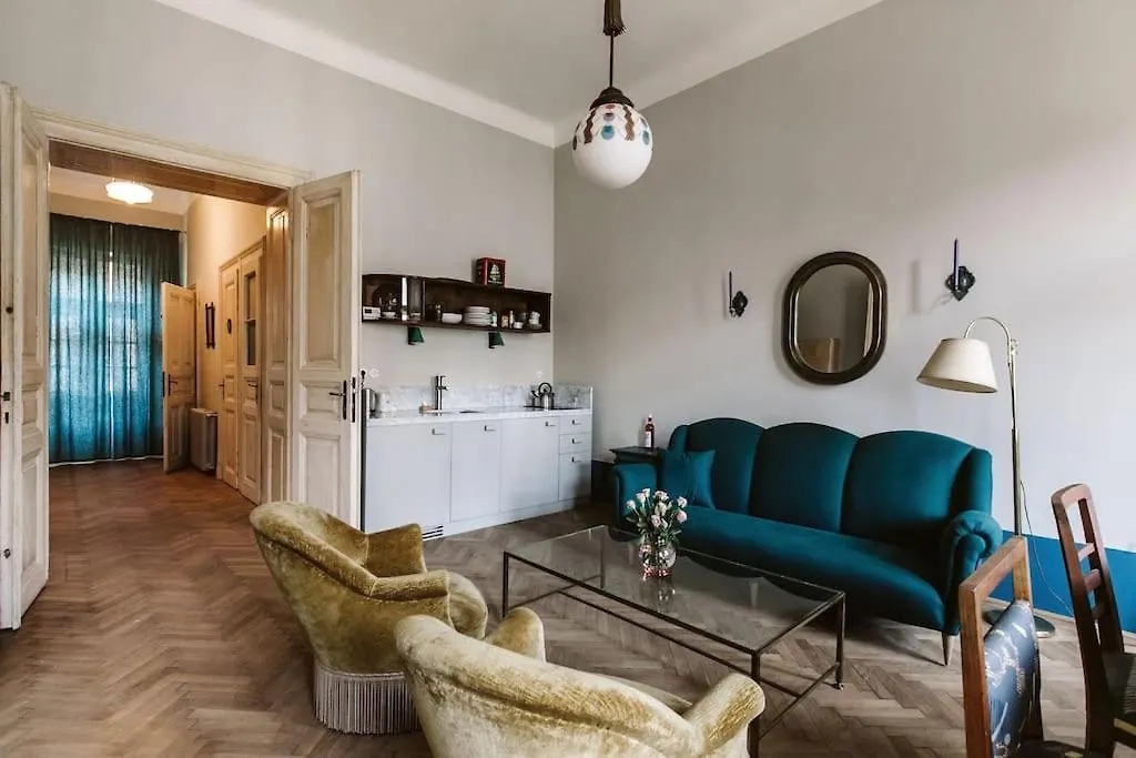 Lujza The Vintage Apt Ac 75Sq Dt Wifi Budapest Apartment